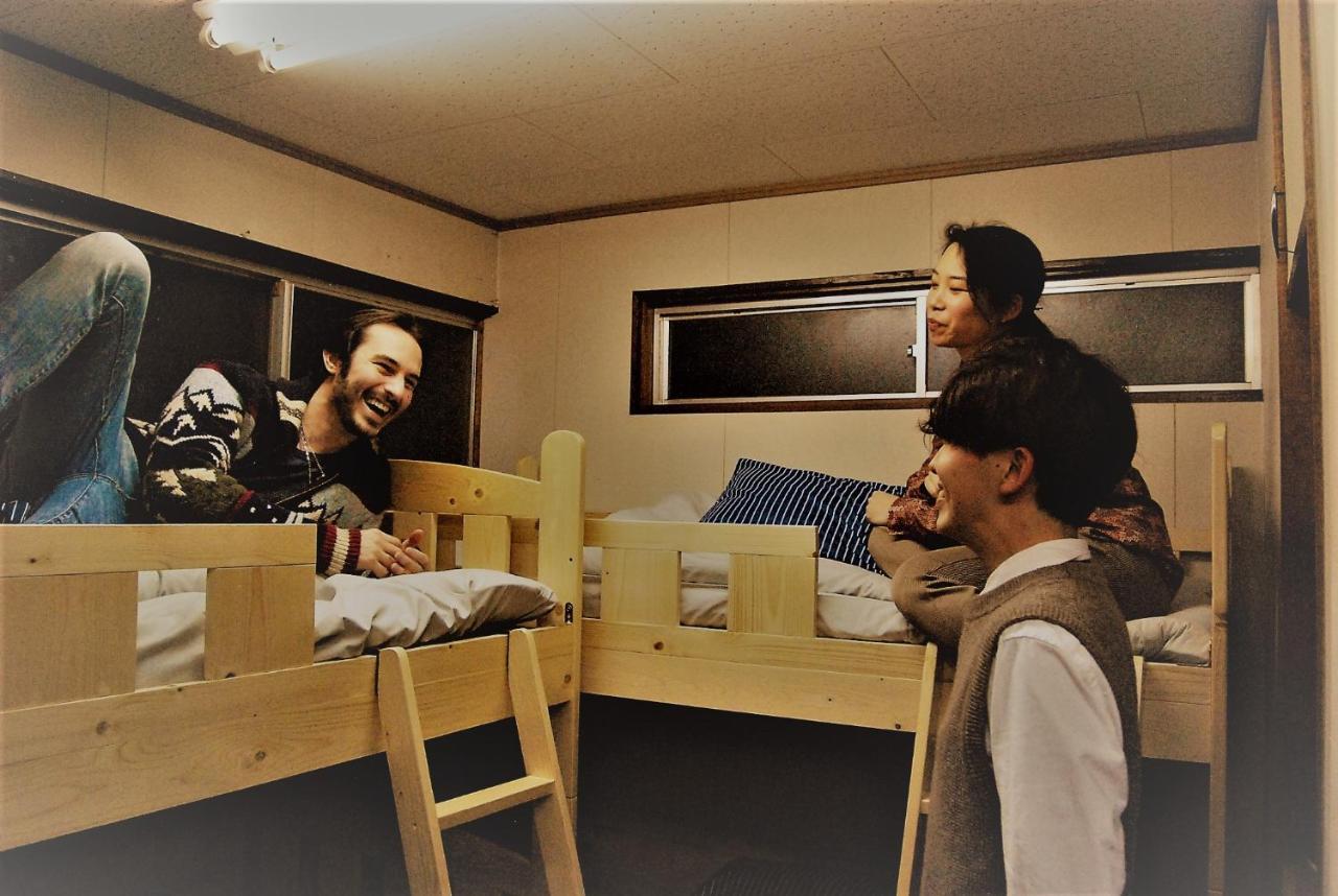 Guesthouse Omoya--全個室--囲炉裏のぬくもりと共にグループの絆を深める古民家宿でゆっくりとした時間を-6名部屋-6名部屋-8名部屋--最大20名-ペット同伴可は一室のみ- Matsuyama  Bagian luar foto