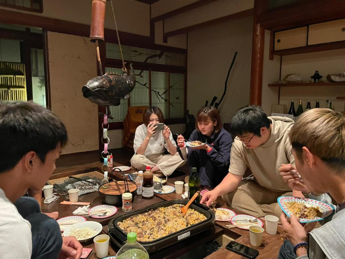 Guesthouse Omoya--全個室--囲炉裏のぬくもりと共にグループの絆を深める古民家宿でゆっくりとした時間を-6名部屋-6名部屋-8名部屋--最大20名-ペット同伴可は一室のみ- Matsuyama  Bagian luar foto